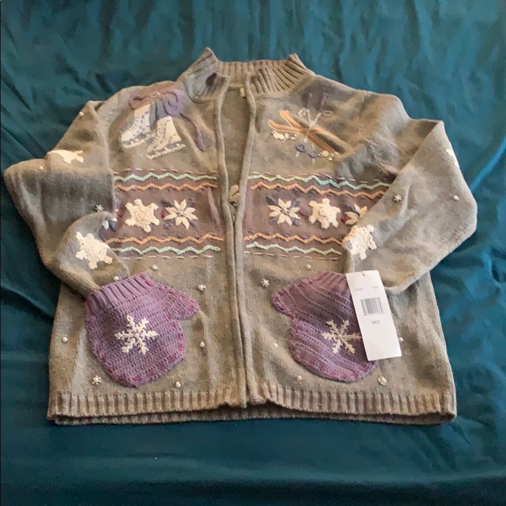 Skating zip up sweater